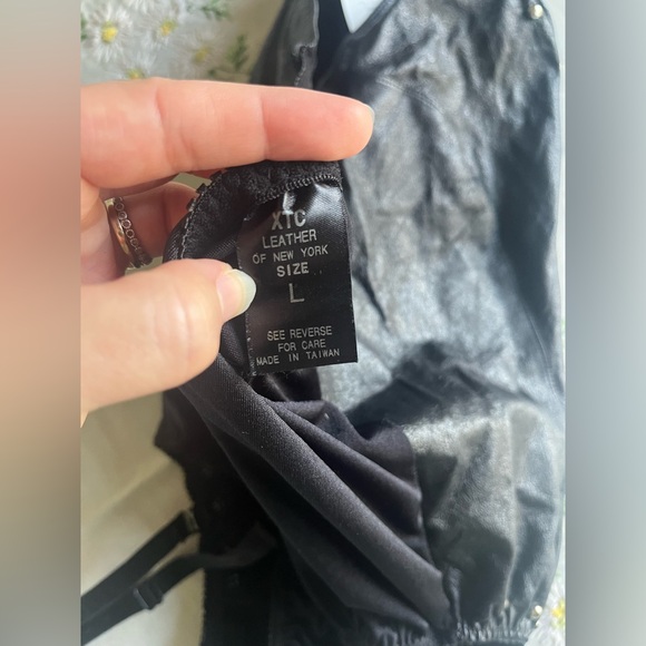 Vintage XTC Black Leather Sexy Lace Up Bodysuit Size L Deadstock - Picture 10 of 12